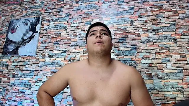 naomi campbel  online show from 04/22/26, 08:43