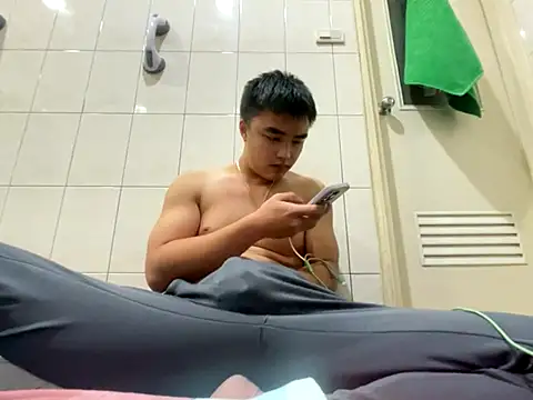 greenteazhang online show from 11/02/25, 02:08