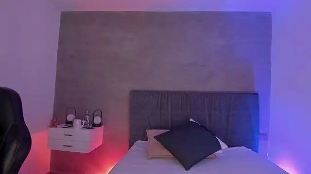 Anastasia lauren online show from 06/25/26, 07:51