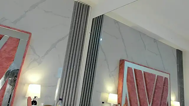 Megan Sweetas online show from 10/07/25, 10:29