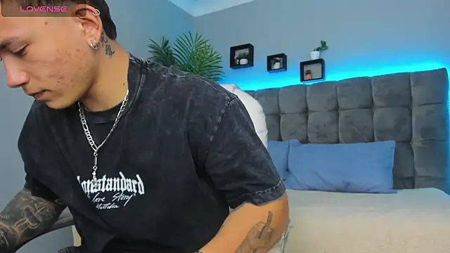 Thomas moon online show from 03/05/26, 01:51