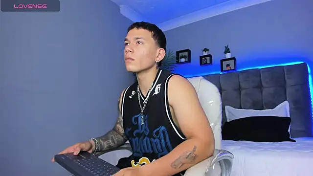 Thomas moon online show from 04/06/26, 11:55