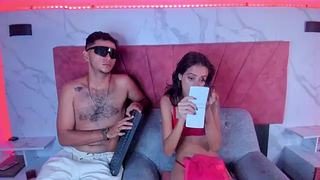 Snapshot of HellAndDante_ chatting on 01/18/26, 01:42 HellAndDante online show from 01/18/26, 01:42