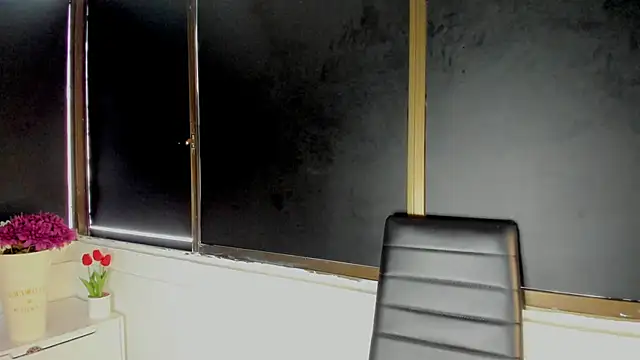 Snapshot of HellAndDante_ chatting on 02/09/26, 10:47 HellAndDante online show from 02/09/26, 10:47