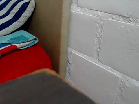 blondehotsquirt online show from 02/15/26, 09:44