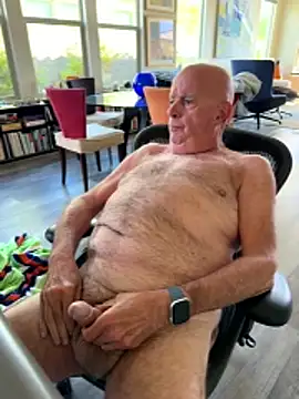 jimmy94595 online show from 12/02/25, 09:43