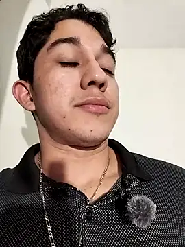 Snapshot of Penelope77 chatting on 11/14/25, 06:56 Penelope77 online show from 11/14/25, 06:56