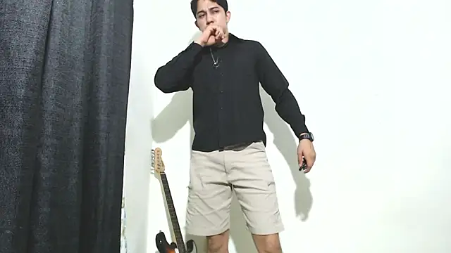 Snapshot of Penelope77 chatting on 11/23/25, 06:46 Penelope77 online show from 11/23/25, 06:46