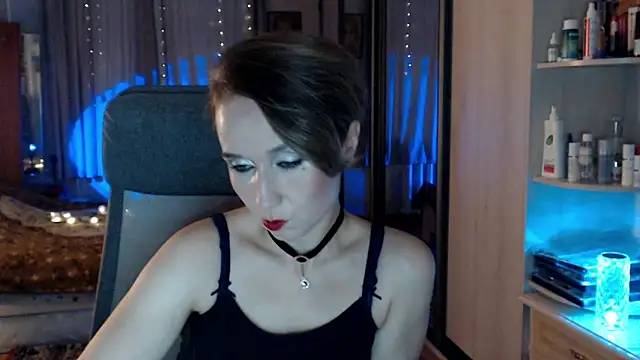 ClassyInna online show from 11/19/25, 05:51