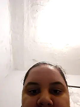 Snapshot of Gorditasexy2000 chatting on 02/27/26, 04:01 Gorditasexy2000 online show from 02/27/26, 04:01