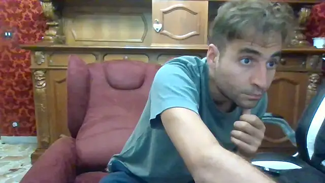 Snapshot of Torissimo92 chatting on 09/15/25, 07:47 Torissimo92 online show from 09/15/25, 07:47