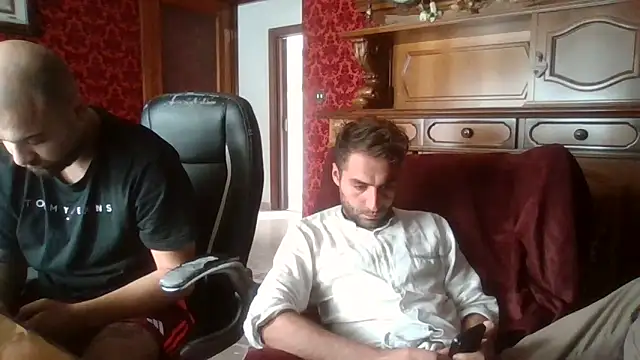 Snapshot of Torissimo92 chatting on 09/24/25, 08:06 Torissimo92 online show from 09/24/25, 08:06