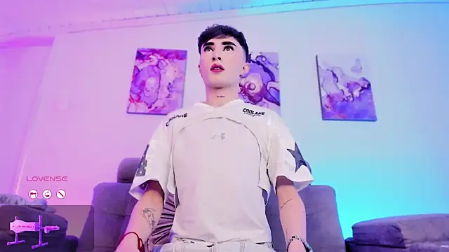 Snapshot of SebastianHilton chatting on 02/18/26, 07:10 SebastianHilton online show from 02/18/26, 07:10