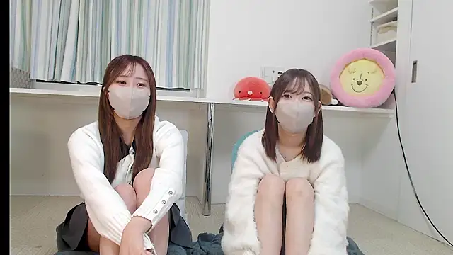  YUI CHAN  online show from 02/07/26, 11:14