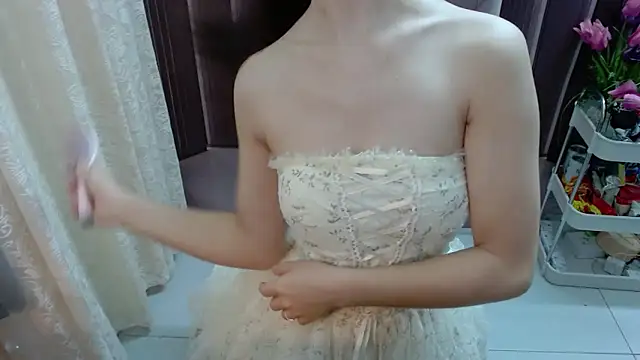 Snapshot of Shenlly chatting on 09/16/25, 01:17 Shenlly online show from 09/16/25, 01:17