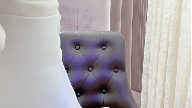 Shenlly online show from 04/11/26, 07:45