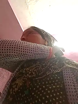 Hot komal1 online show from 11/18/25, 12:20