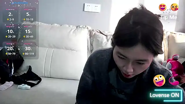 xiaoLI-2025 online show from 11/28/25, 09:01