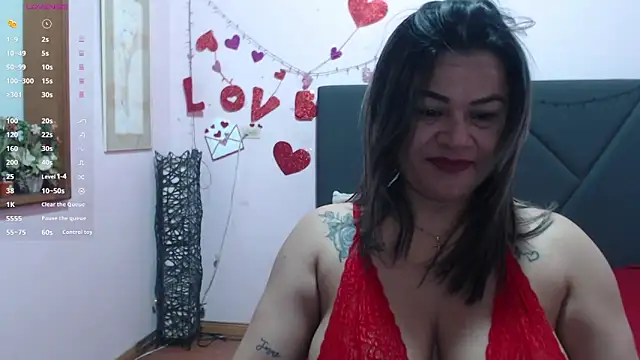 pamela echeverria online show from 04/23/26, 11:20