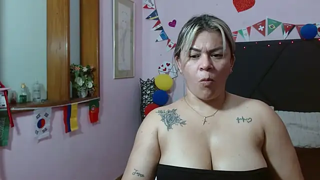pamela echeverria online show from 07/06/26, 03:14