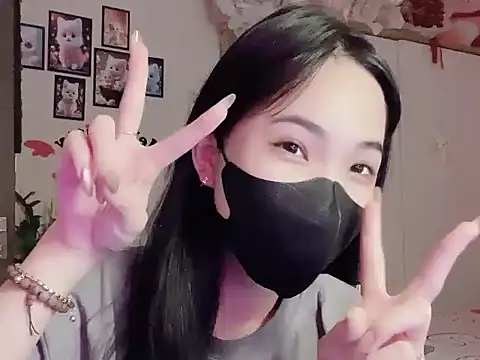 keelinnn19 online show from 10/17/25, 07:05