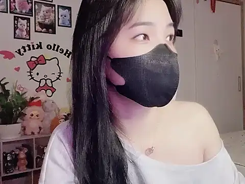 keelinnn19 online show from 10/24/25, 08:27