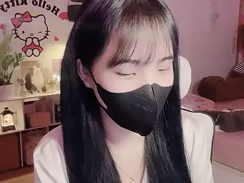 keelinnn19 online show from 02/03/26, 07:19