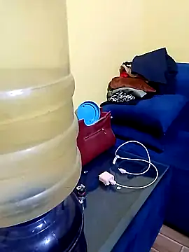 Snapshot of Suhana_Darling chatting on 11/12/25, 08:26 Suhana Darling online show from 11/12/25, 08:26