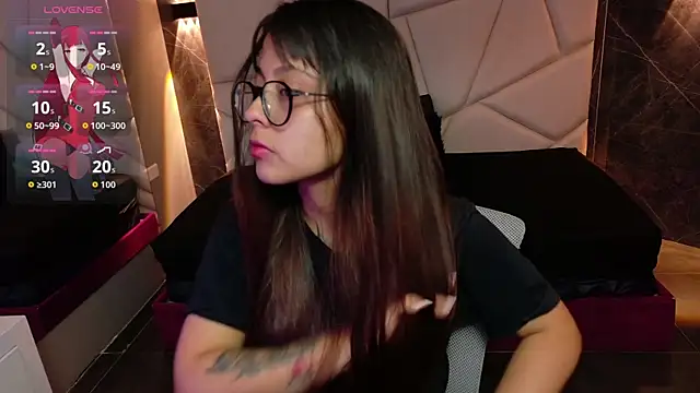 sophiaa 7 online show from 10/20/25, 11:32