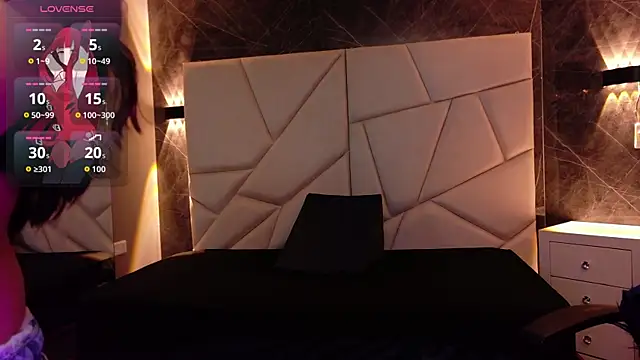 sophiaa 7 online show from 10/26/25, 11:16