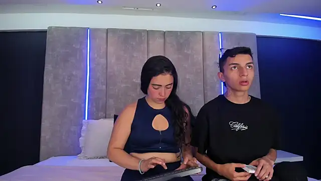 NickandAbby  online show from 04/20/26, 07:15