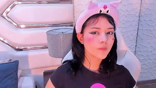 TatiLee online show from 11/07/25, 11:16