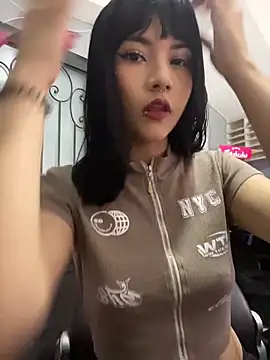 TatiLee online show from 04/06/26, 02:29