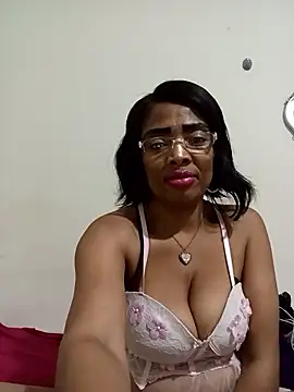 SEXYMOANSXX online show from 04/06/26, 02:31