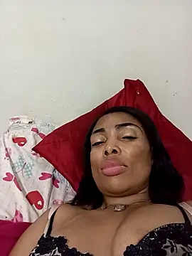 SEXYMOANSXX online show from 04/28/26, 05:40