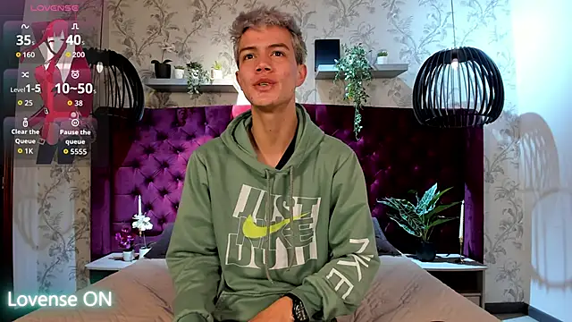 nicktorn online show from 12/22/25, 12:13