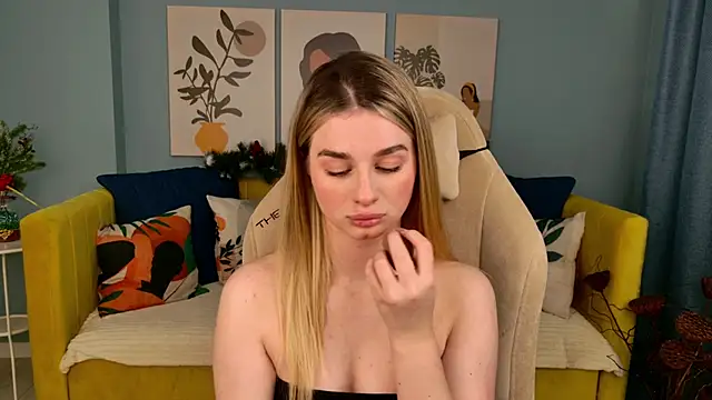 SweetyLicky online show from 12/18/25, 04:13