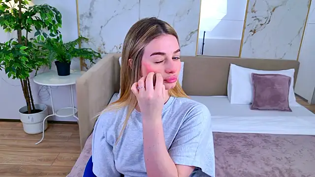 SweetyLicky online show from 03/15/26, 04:13