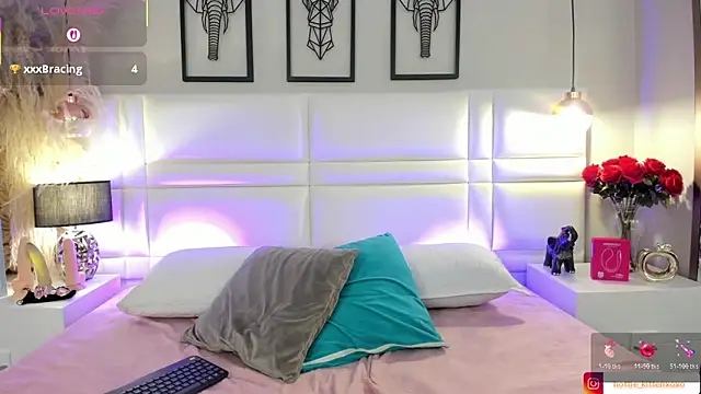 Viollet xoxo online show from 11/20/25, 08:08