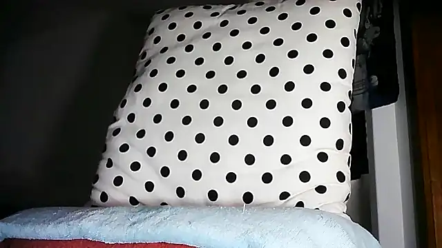 Snapshot of Iamtheswayze chatting on 01/11/26, 12:37 Iamtheswayze online show from 01/11/26, 12:37