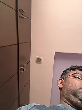 Snapshot of TELUGU-HYDDICK4u chatting on 08/04/26, 06:16 TELUGU-HYDDICK4u online show from 08/04/26, 06:16