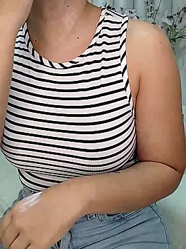 CataRicci online show from 10/18/25, 12:06