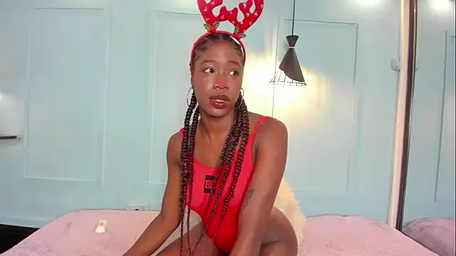 MichellePose online show from 12/04/25, 12:25