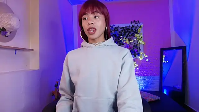 Katy bratz  online show from 10/03/25, 03:03