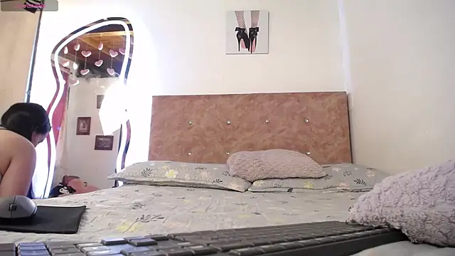 solpeich online show from 11/04/25, 05:01