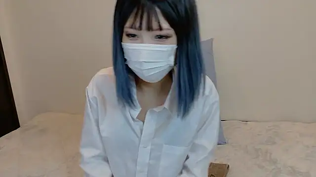 sarina at online show from 02/09/26, 04:38