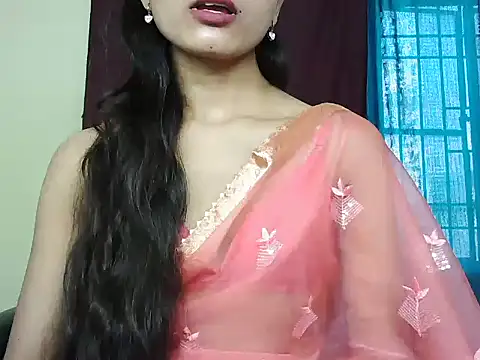 ROSE GOLDE online show from 09/10/25, 09:09