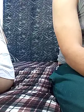 hot-twin online show from 11/06/25, 12:39