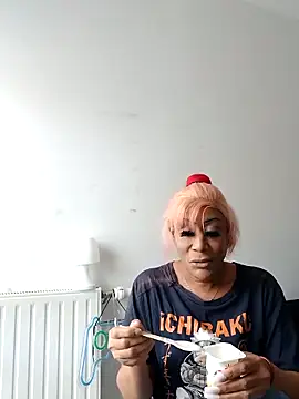 iamlalamilano online show from 04/15/26, 02:24