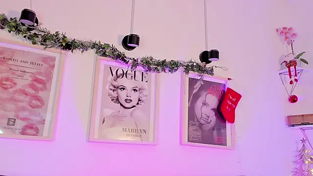 Snapshot of evan_voss chatting on 12/17/25, 12:11 evan voss online show from 12/17/25, 12:11